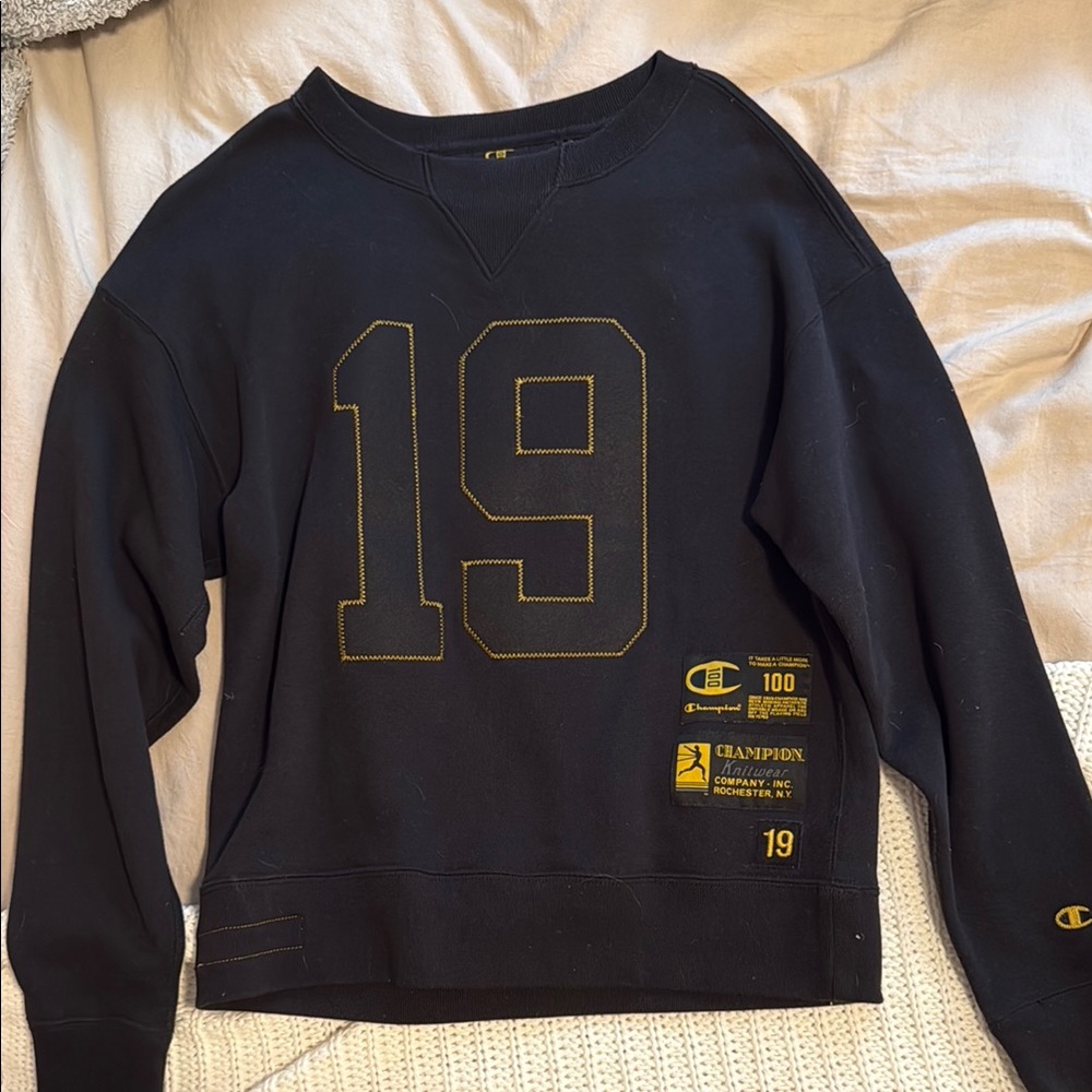 Champion Black Crewneck